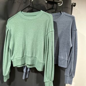 Set of 2 crew neck Sweaters size s